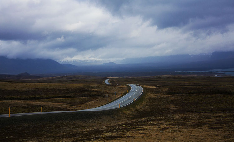 Przepisy drogowe na Islandii